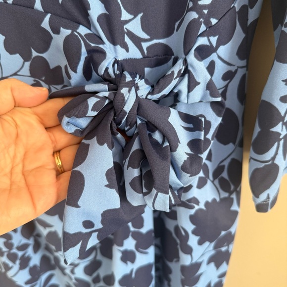 Talbots Effortless Jersey Tie Detail Floral 3/4 Sleeve Dress Navy/Blue Size L - Picture 7 of 10